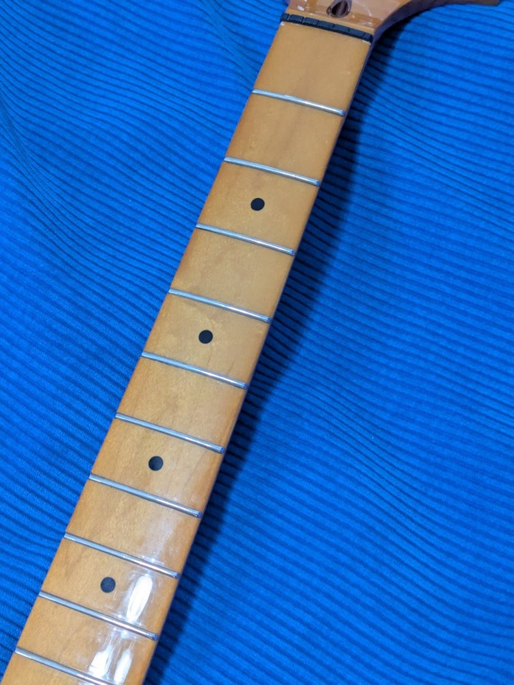 Squier Starcaster Classic Vibe Roasted Maple Neck W/ Tuners & Roller String Tree