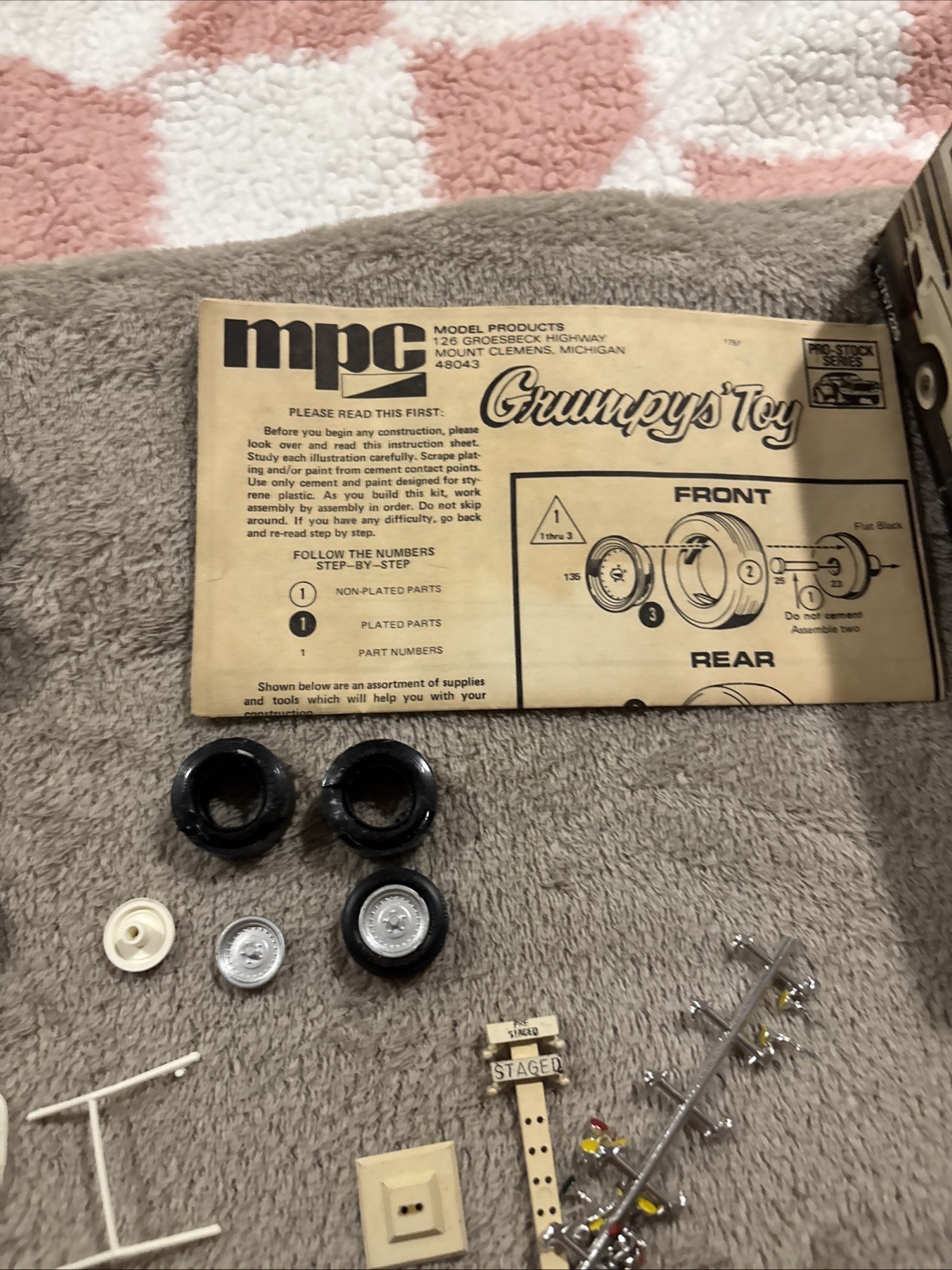 vintage 1973 issue MPC 1/25 Bill "Grumpy's Toy" Jenkins Pro Stock Vega Parts