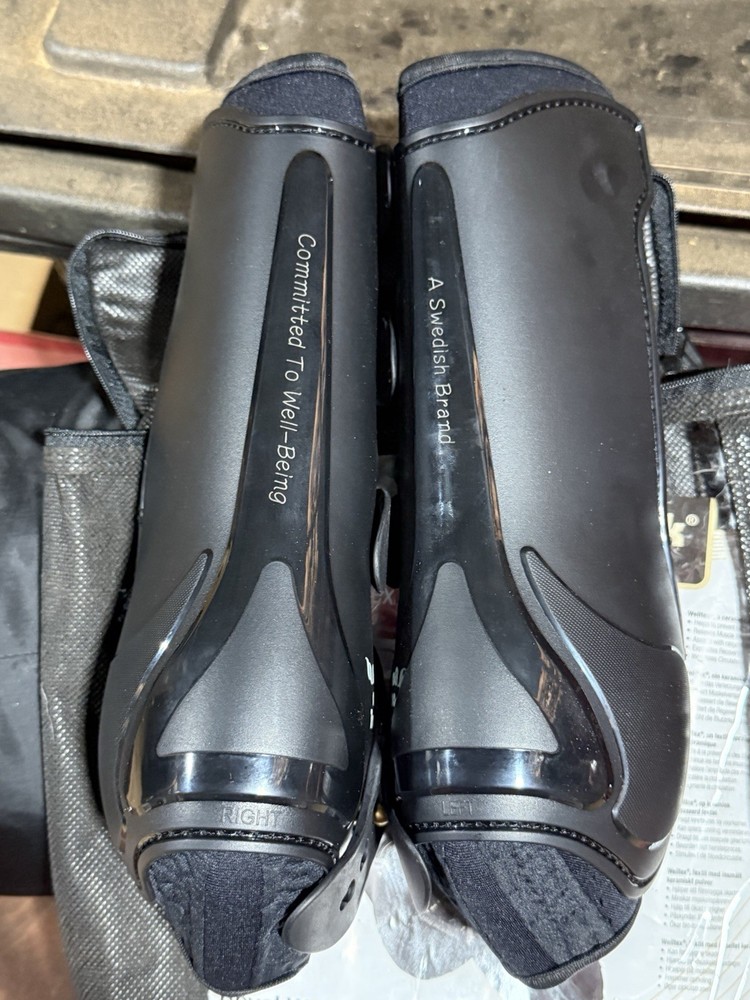 BACK ON TRACK Royal Work Front Full Black Boot (20760003)