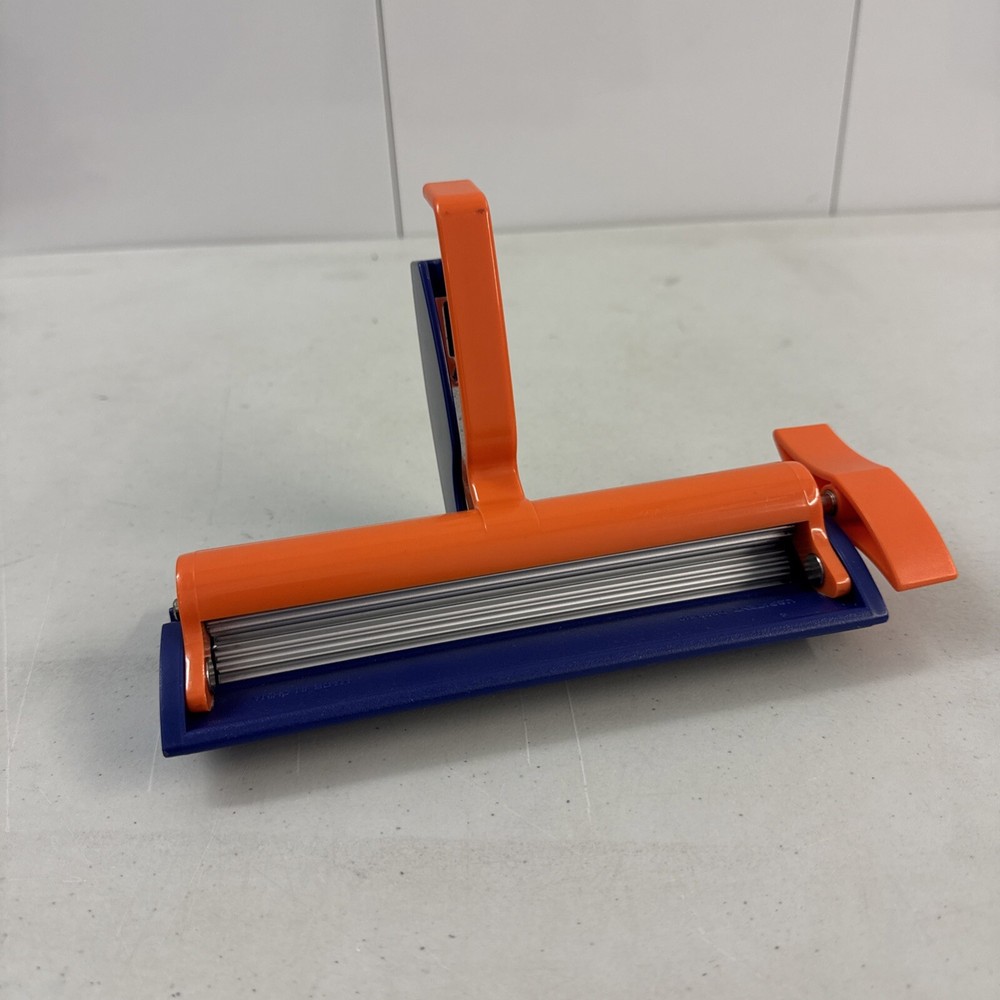 FISKARS ~ Paper Crimper Tool - Model 9340 - B