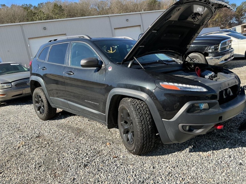 CHEROKEE 2015 Glove Box 4955911