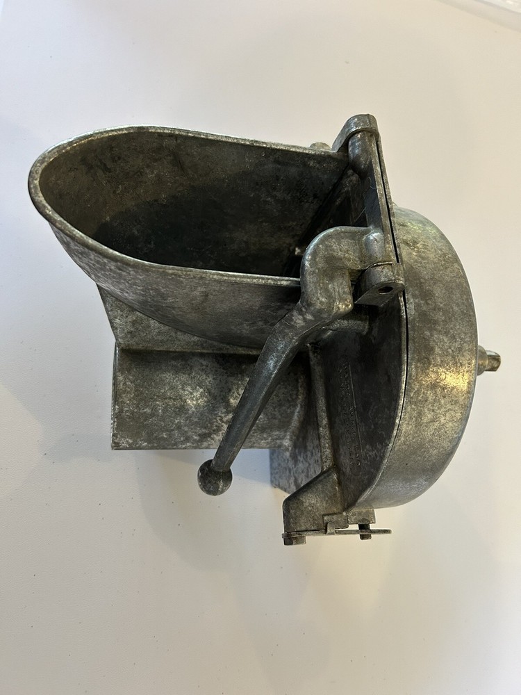 Hobart C100 7” Vegetable Slicer Attachment