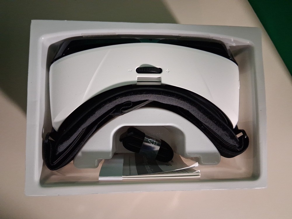 Samsung Gear VR Powered by Oculus - New Open Box