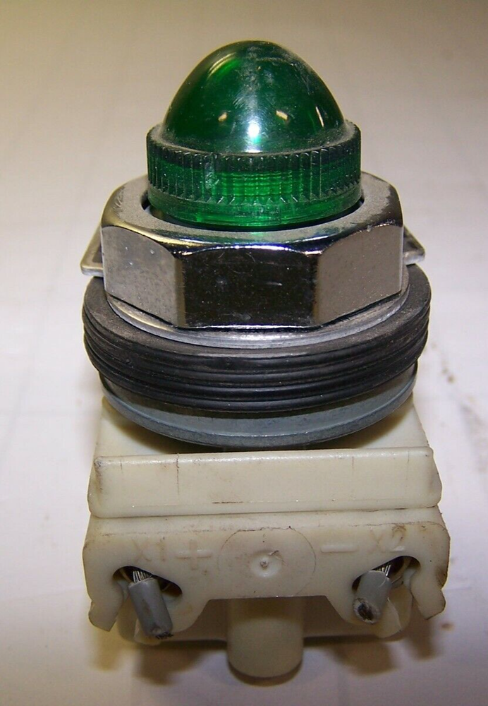 SQUARE D GREEN PILOT LIGHT 120 VOLT AC/DC 9001KM38