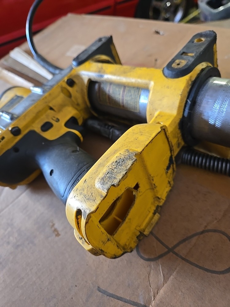 Dewalt DCGG570 18volt tool only