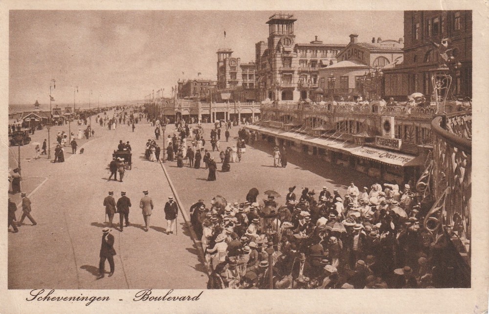 NETHERLANDS: Postcard to Austria 1921, perfin.