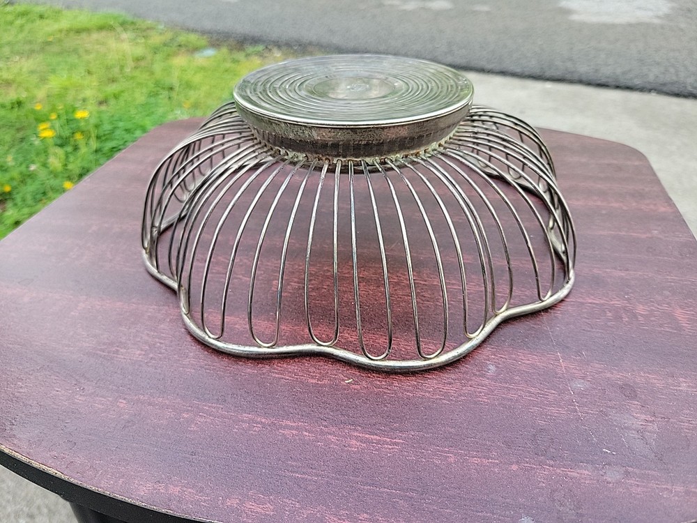 International Silver Company 9.75in Silverplated Wire Basket