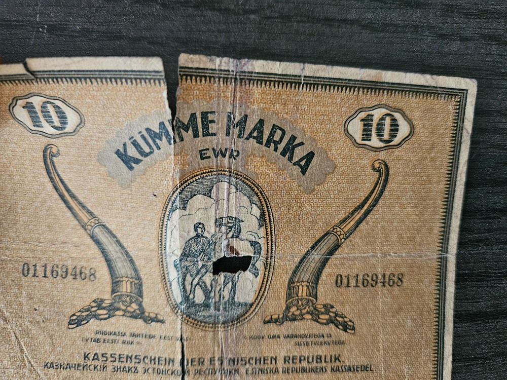 Estonia 10 marka 1919 x 2 banknotes