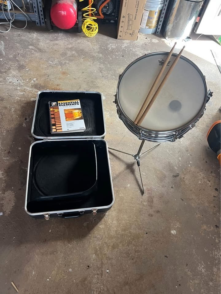 Ludwig Snare Drum With Case Student Drum
