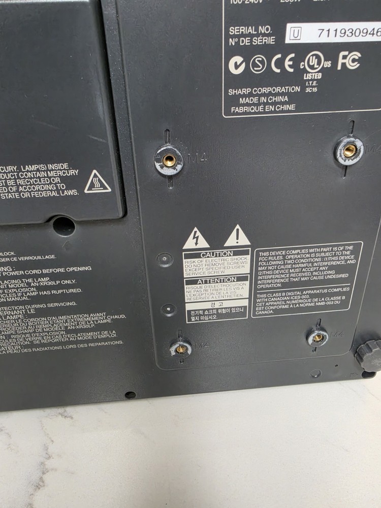 Sharp Projectors Model XR-30X