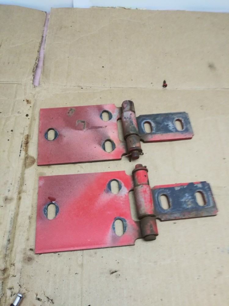 1995 International Door Hinges