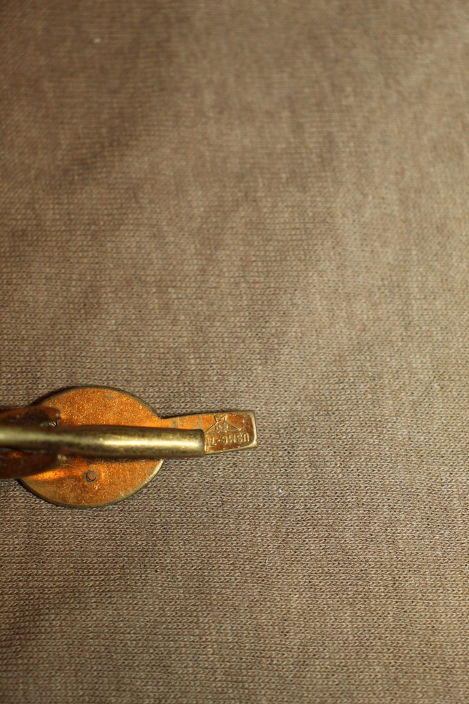 Original WW2 U.S. Marine's 'EGA' Metal Uniform Tie Clip