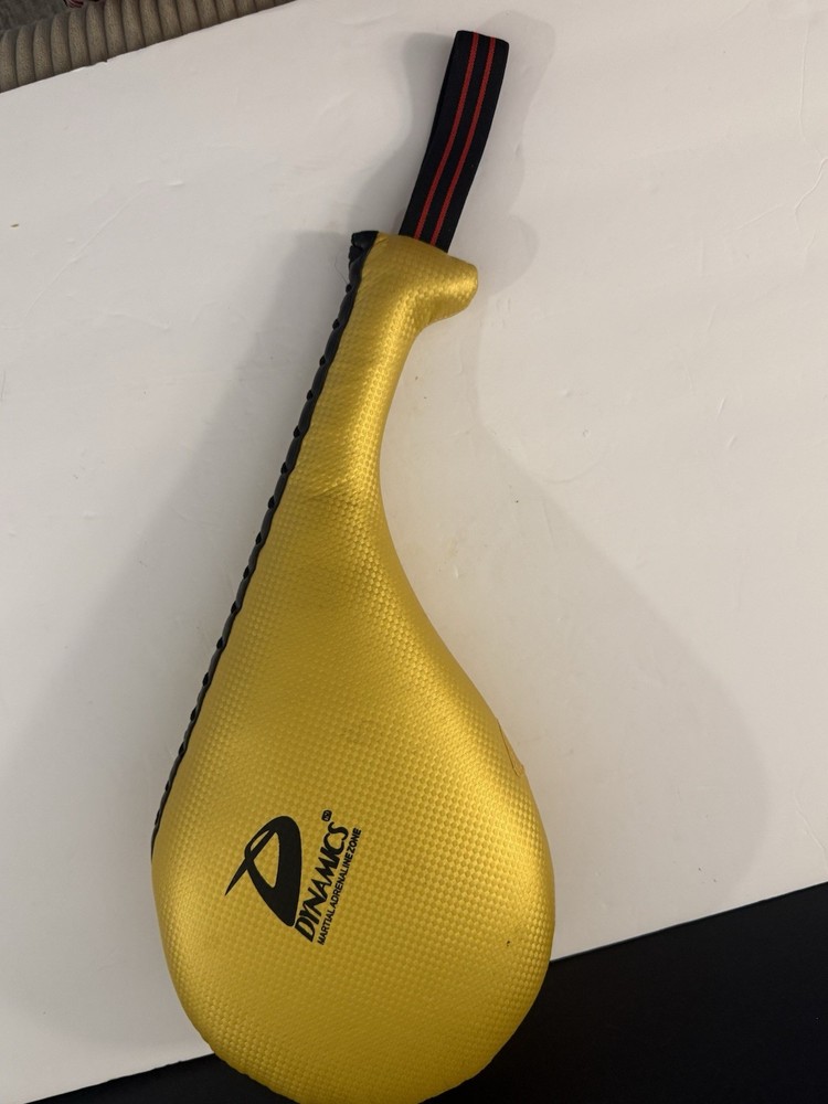 Dynamics double kicking target (kicking paddle)