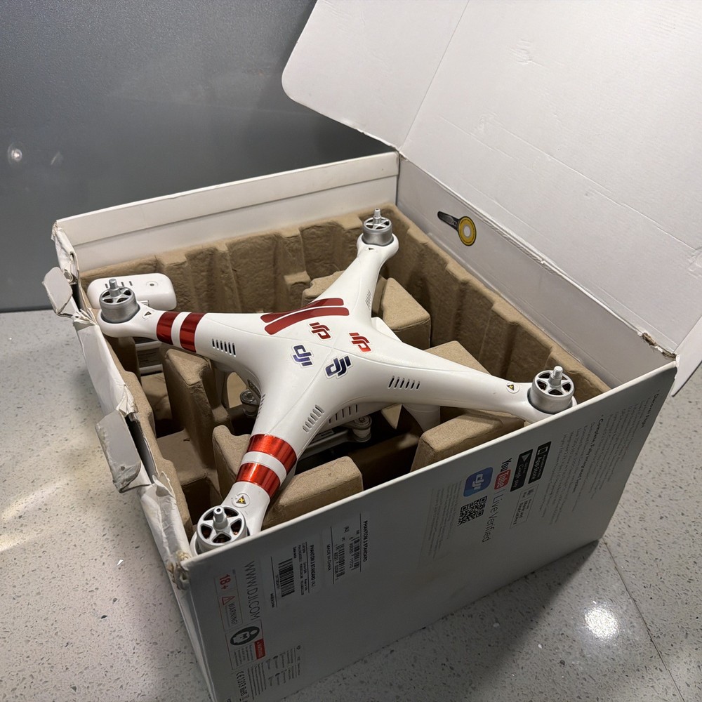 DJI Phantom 3 Quadcopter Drone - in good condition, Pl Check Description