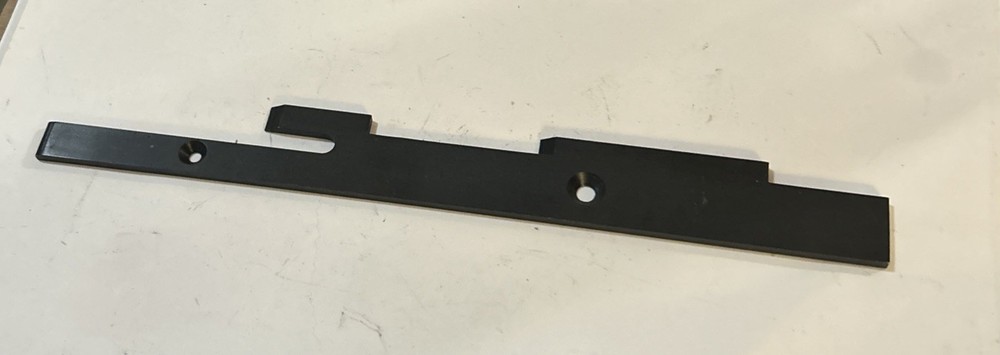 566030 Plate