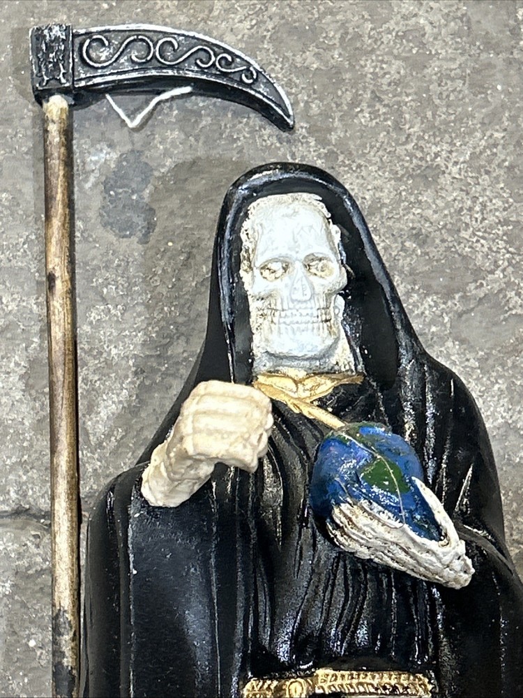 Santa Muerte Black 13in
