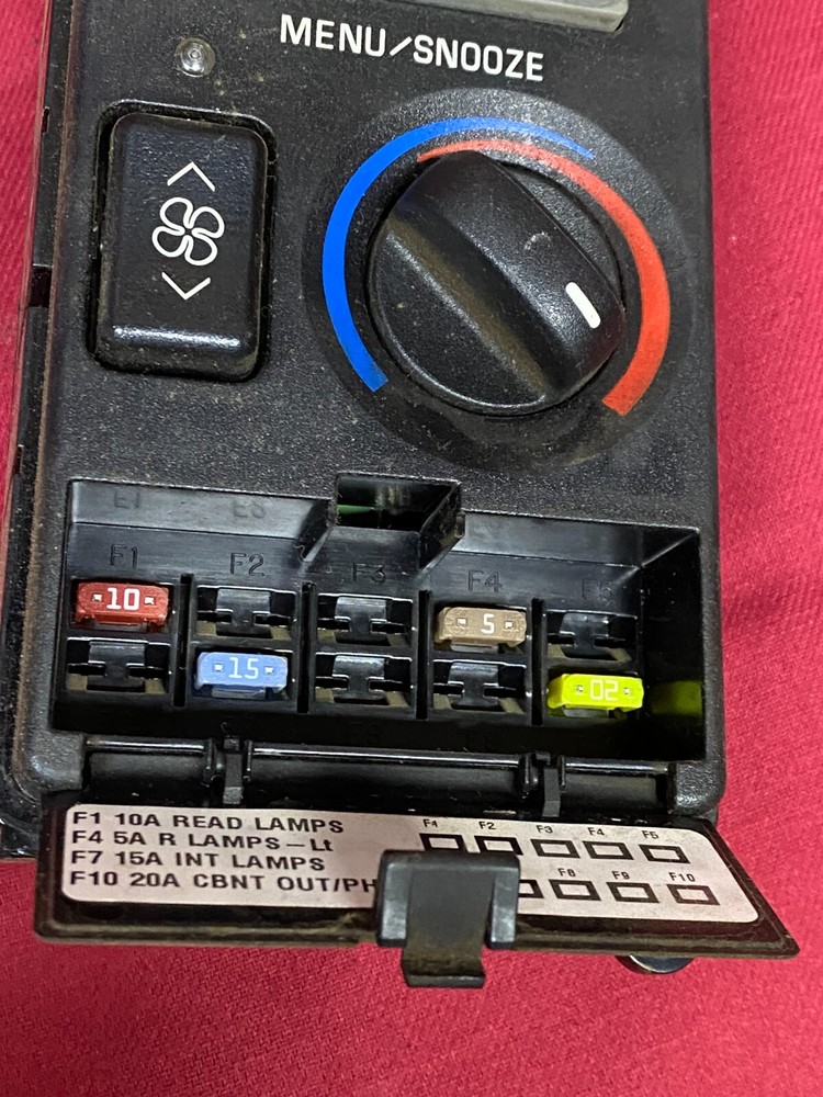 VOLVO TEMPERATURE CONTROL SWITCH, SLEEPER OEM, 20809974 OEM USED