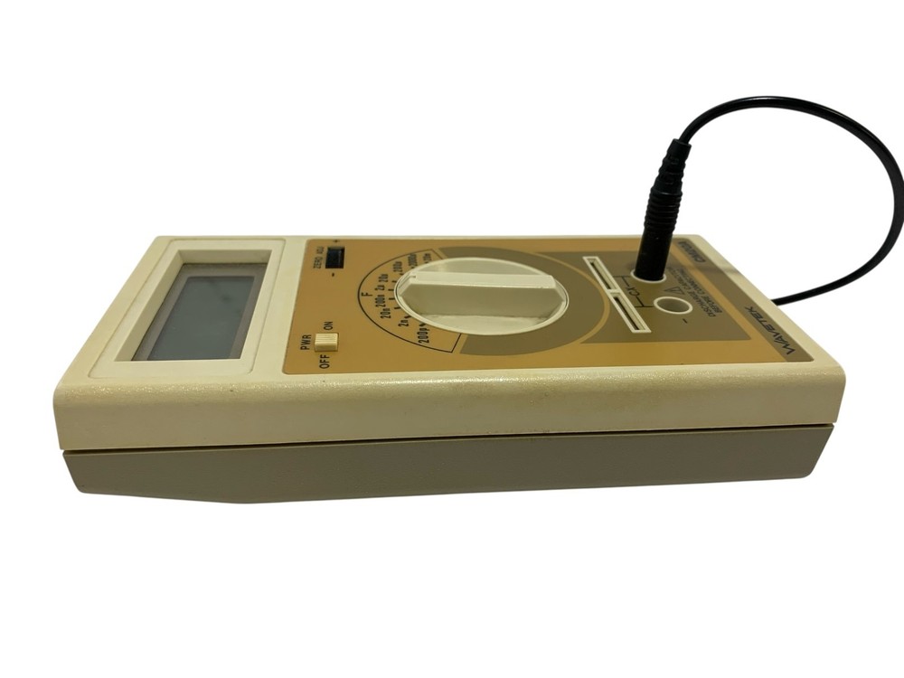 Vintage Collectable Electronic WAVETEK CM20A Digital Capacitance Meter