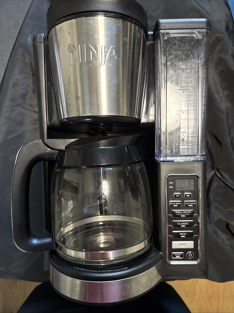 Ninja CE200 Programmable Coffee Brewer 12-Cup Silver/Black