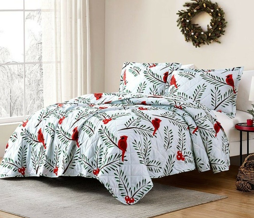 Holiday Cardinal Reversible Quilt Queen
