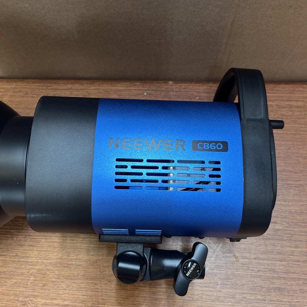 NEEWER CB60 LED Video Light
