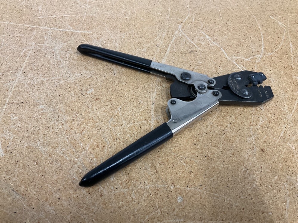 ITT-Cannon CCT-D*C-1 Hand Crimping Tool