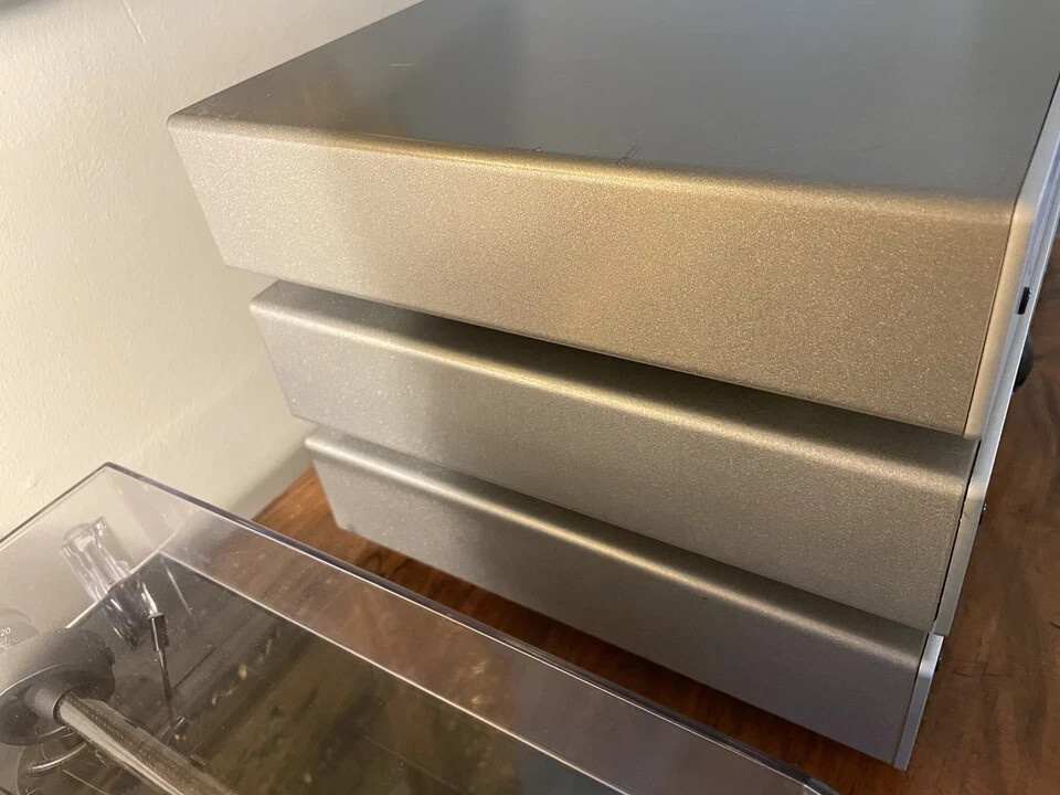 Myryad Cameo Stereo System. No remote control.