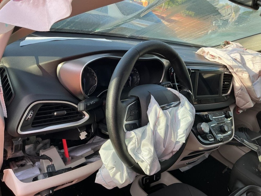 PACIFICA 2020 Glove Box 4719863