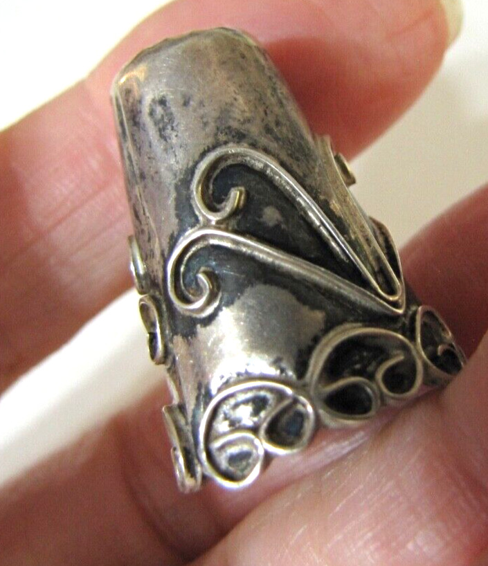 Vintage Taxco Sterling Silver Thimble Signed JMA Eagle Stamp Scroll Silver Work