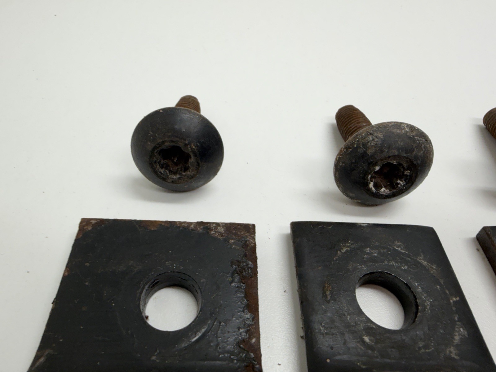 92 - 07 FORD VAN ECONOLINE E SERIES CLUB WAGON BENCH SEAT MOUNTING BRACKETS B22