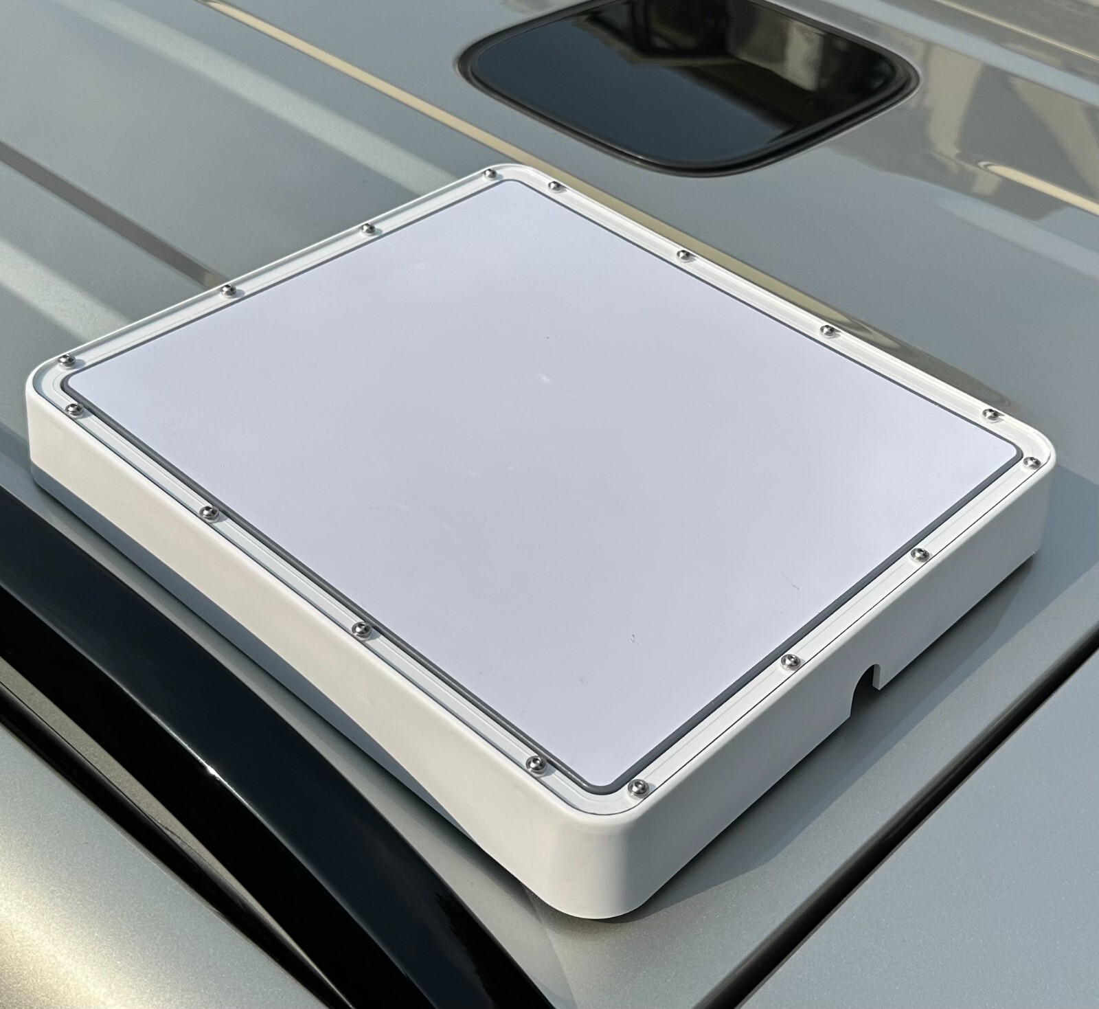 StrandedElectrons Fullly Enclosed Rugged Starlink Mini Flat Mount Against Hail