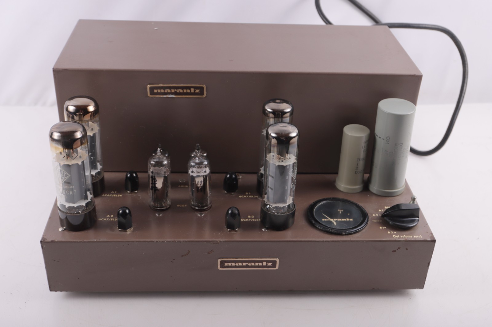 Marantz Model 8 Stereo Amplifier==Nice Original w/ Cage & Telefunken EL34's!