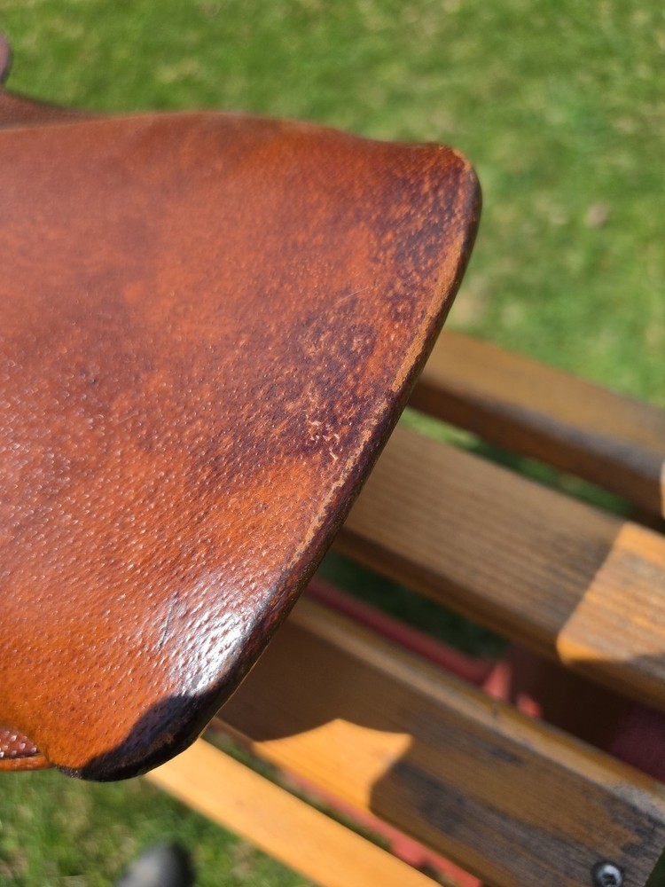 English Saddle