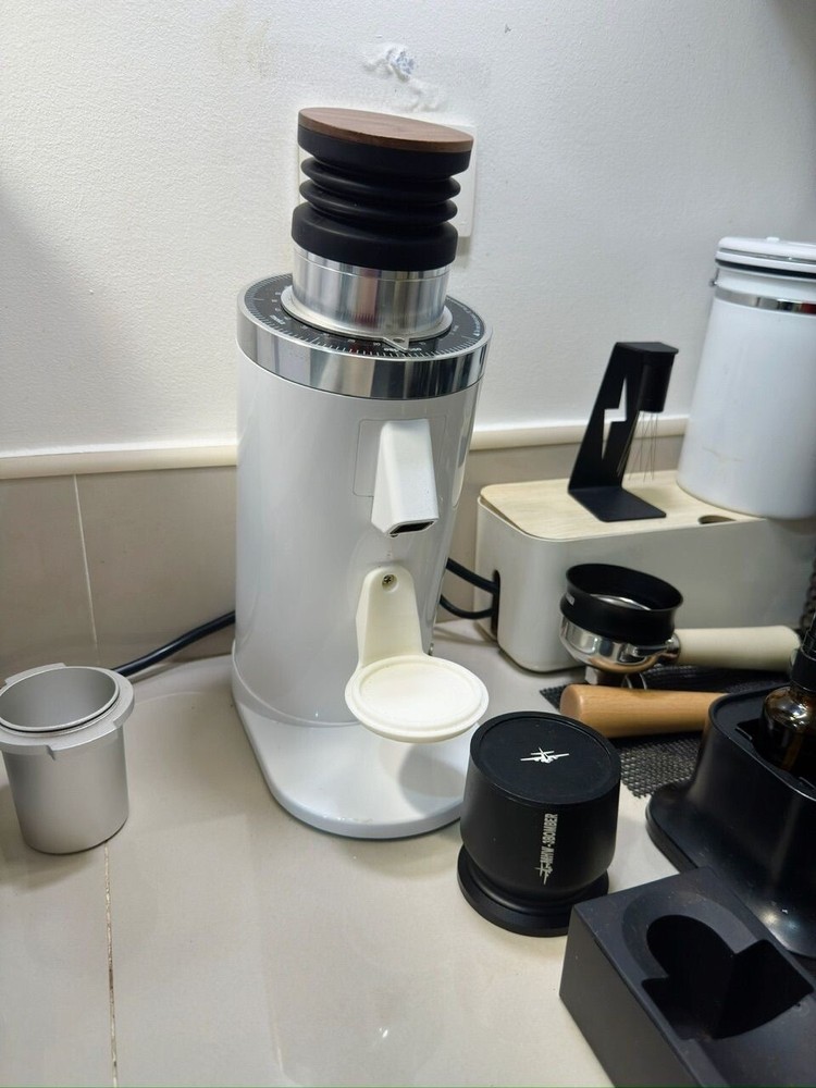 MHW-3Bomber Blind Shaker Mount for DF64 Coffee Grinder