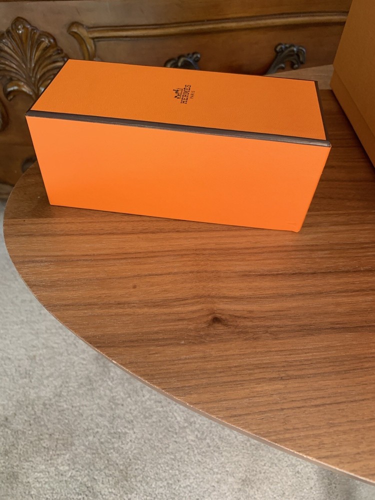 Authentic HERMES Empty 6x3 France