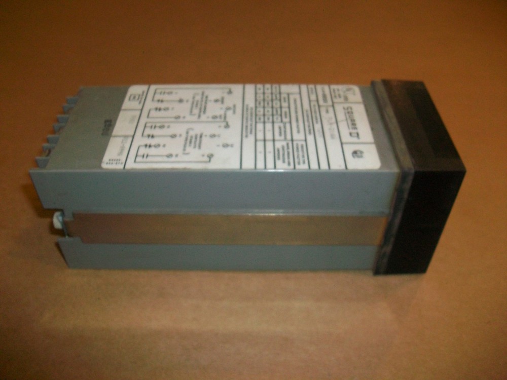 Square D Counter / Timer PLH-21AA 120vac