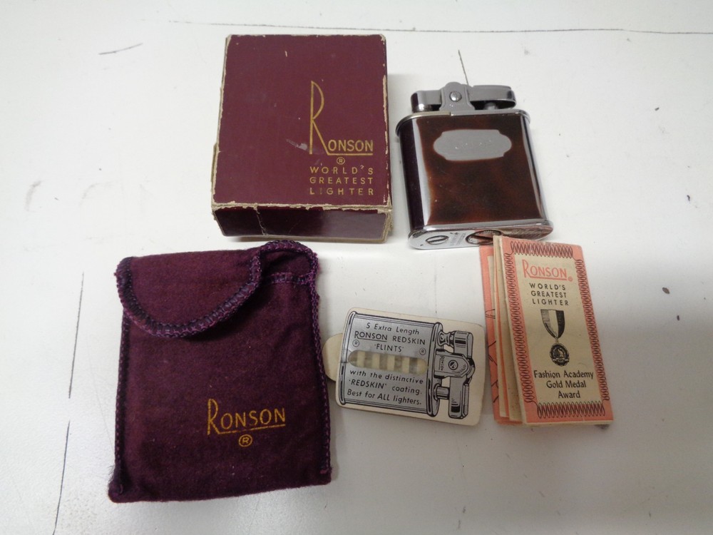 Vintage RONSON WHIRLWIND LIGHTER w/ Box +
