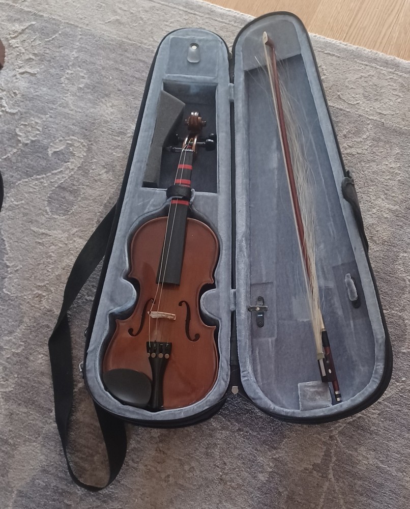 Cremona 1/4 Violin