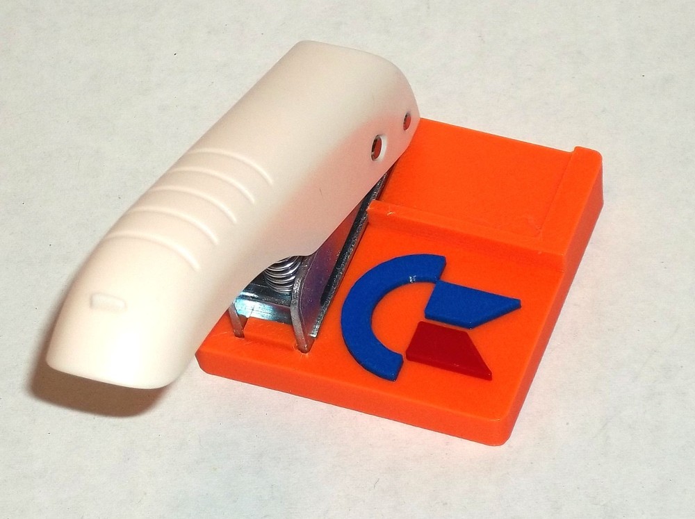 💕 BRAND NEW Floppy Disk Notcher w/ Commodore Amiga Logo Embossed 💕