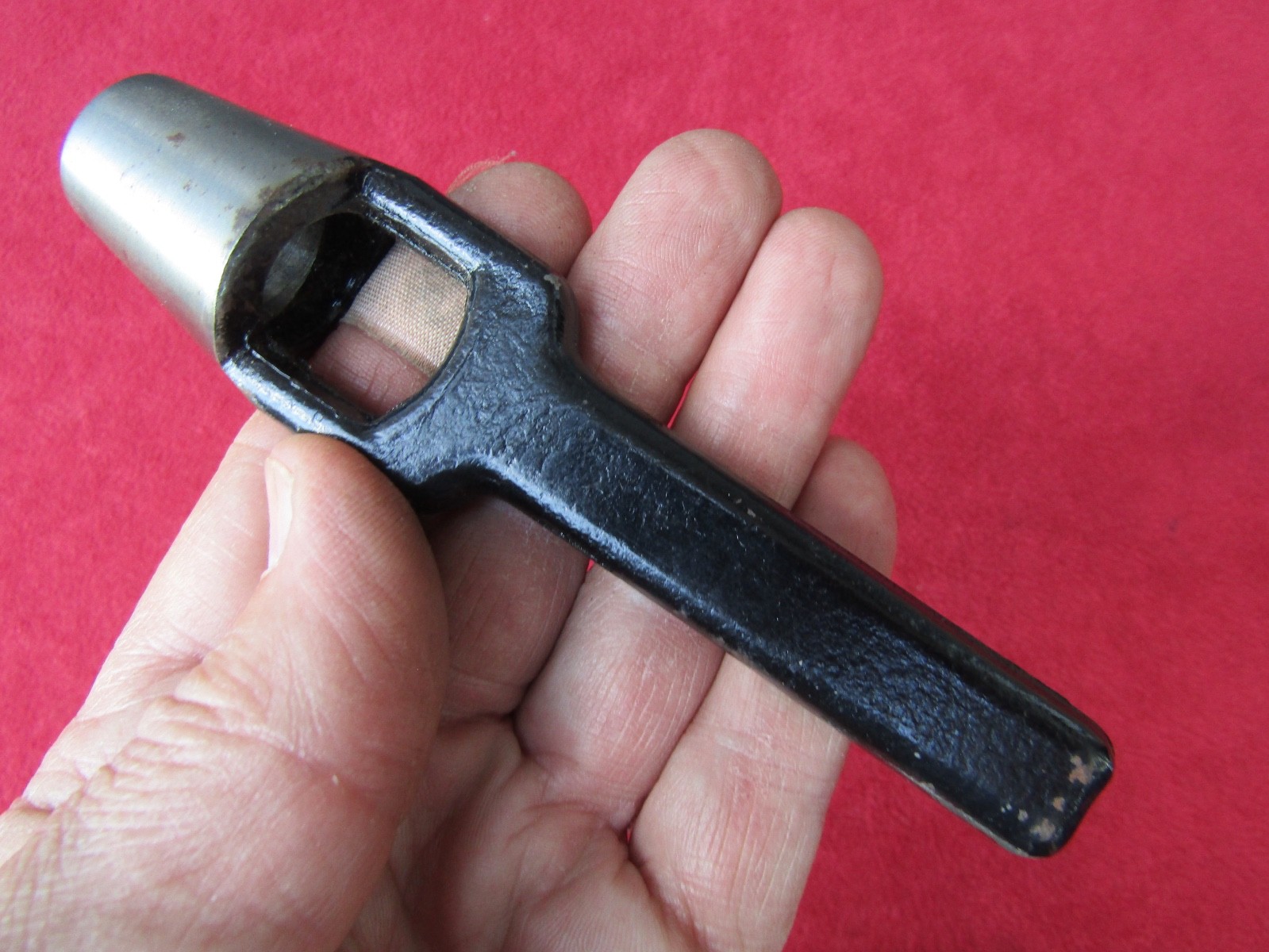 C.S. OSBORNE 149 Arch Punch 11/16" Round Circular Leather Rubber Vinyl Made USA