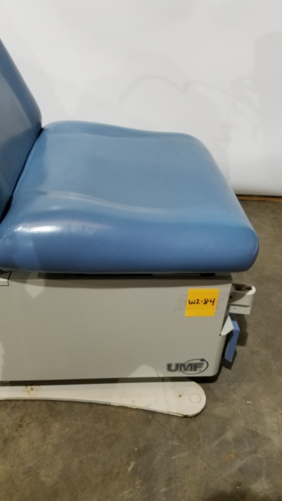 UMF 4070 Power Table With Hand Control