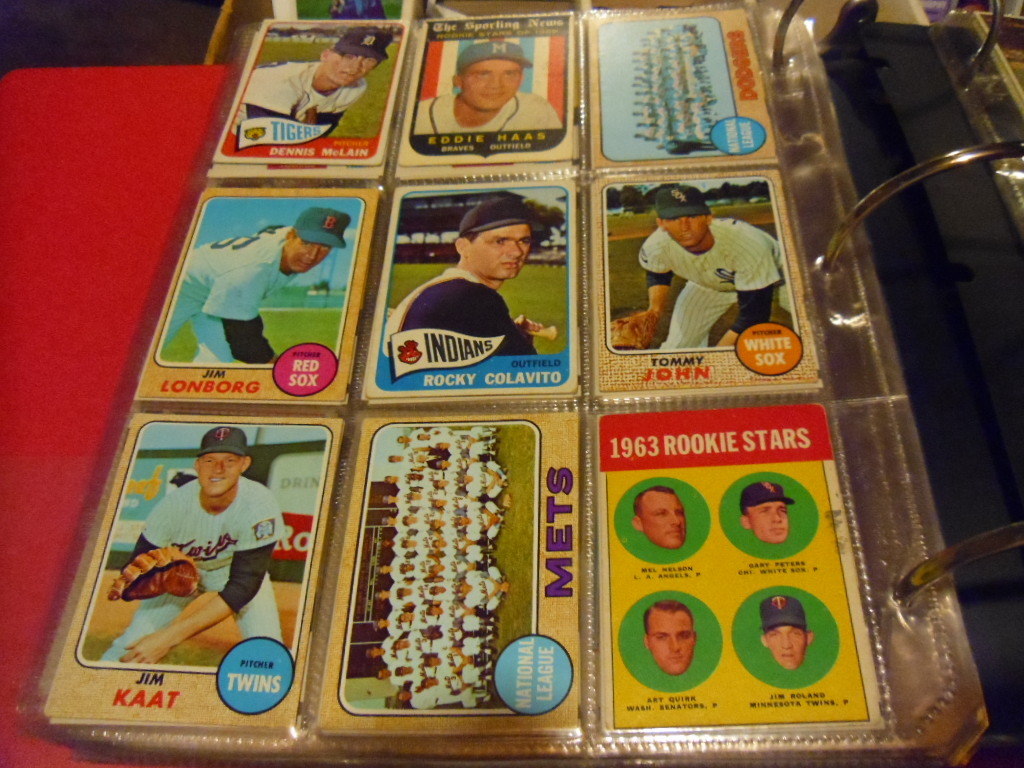 Gigantic Estate Sale Of Old Baseball Card Packs Plus One FREE Mantle Card!