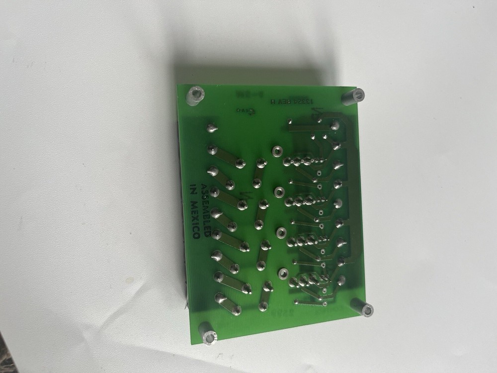 CRYDOM MS-4 I/O MOUNTING BOARD MS4