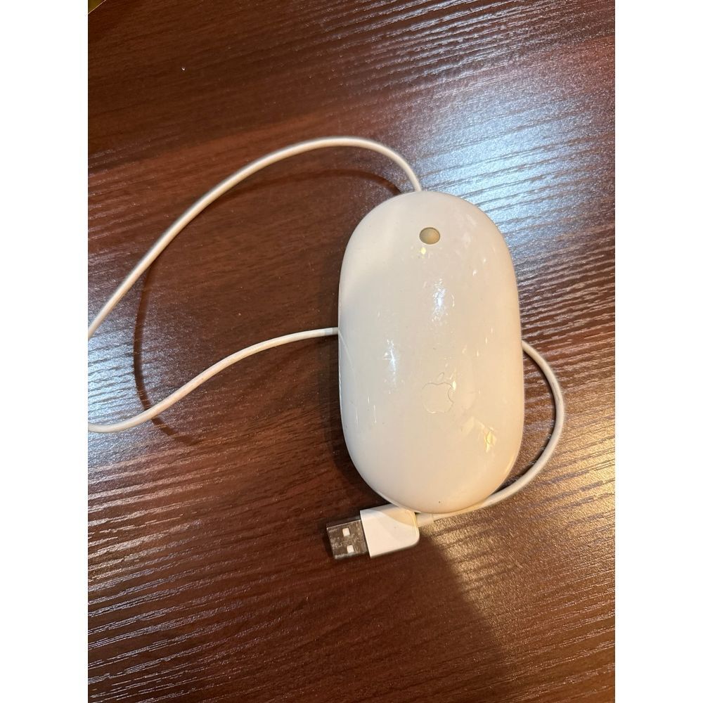 Genuine  Apple Mighty Mouse Wired USB White Model No# A1152