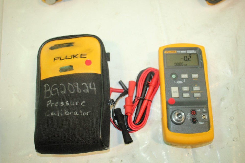 Fluke 717 3000G Pressure Calibrator