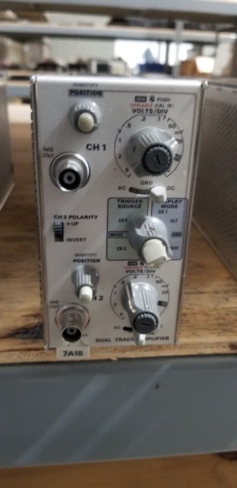 Tektronix 7A18 Dual Trace Amplifier Plug In Unit #15 READ!!