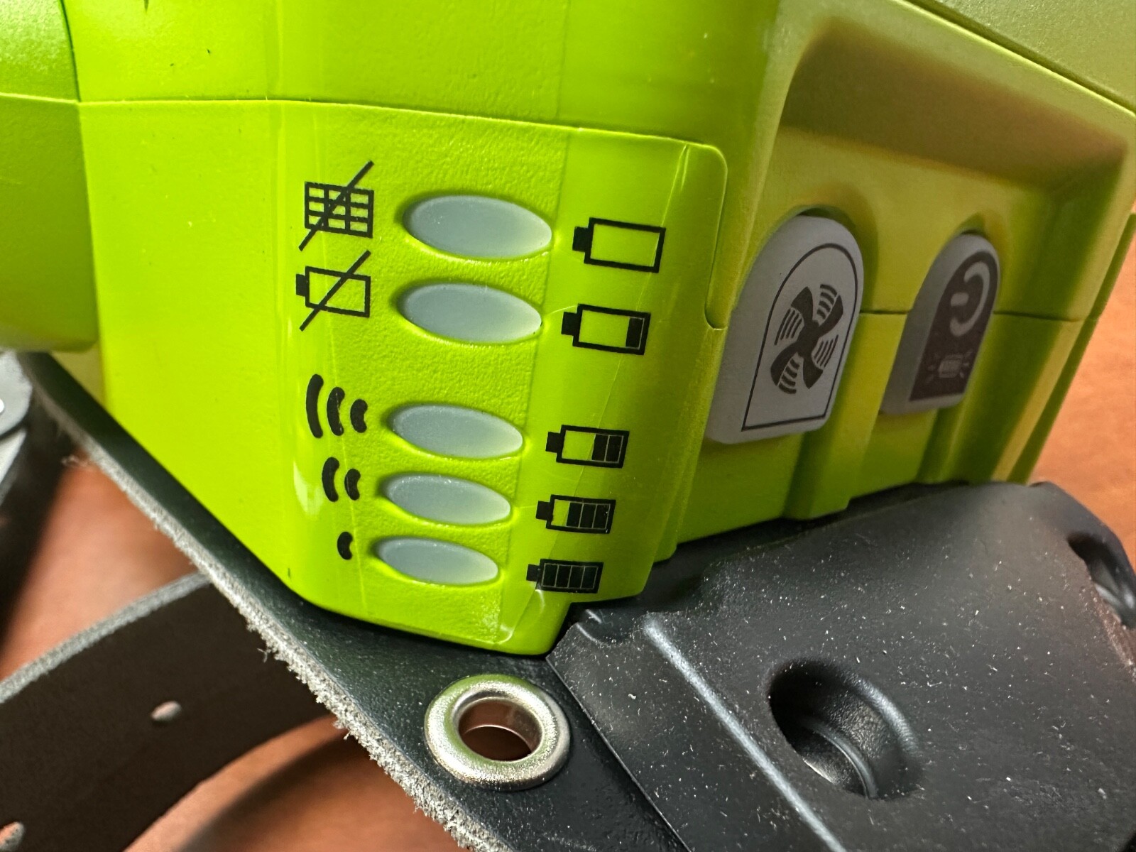 NEW OPEN BOX OPTREL CLEARMAXX PAPR E3000X SYSTEM UP TO 18 HOUR BATTERY/TOTE