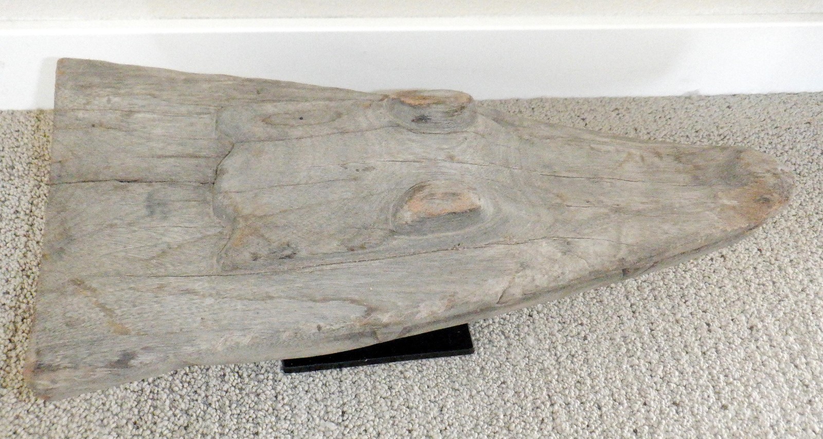 Sepik River Papua New Guinea Carved Canoe Prow, 17 inch on metal stand