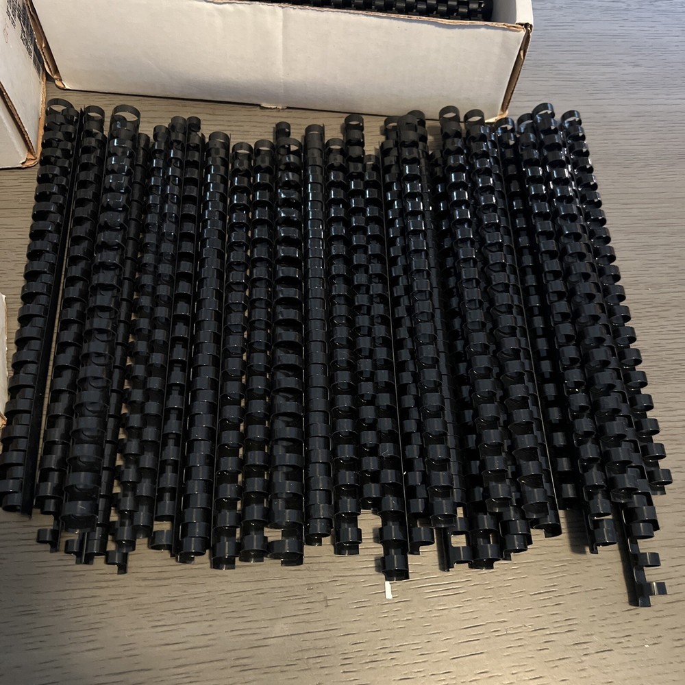 GBC CombBind Plastic Presentation Document Binding Spines. Lot Of ~ 190.
