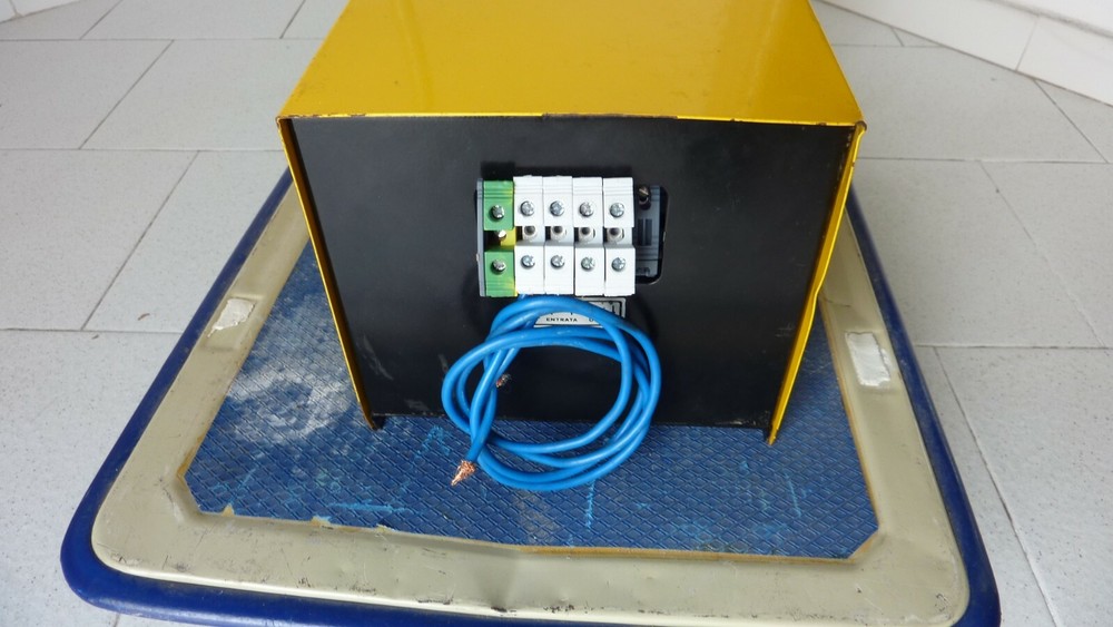 ELT 80 Voltage Stabilizer usable from 3000 to 8000 volts / ampere